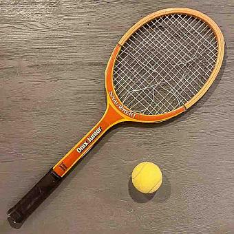 Винтажная теннисная ракетка и мяч Vintage Tennis Racket And Ball 11
