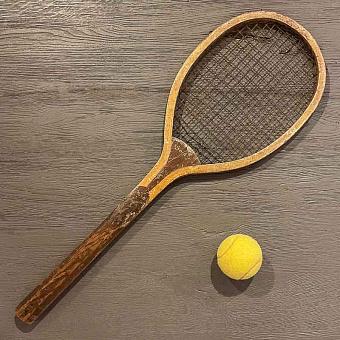 Винтажная теннисная ракетка и мяч Vintage Tennis Racket And Ball 12