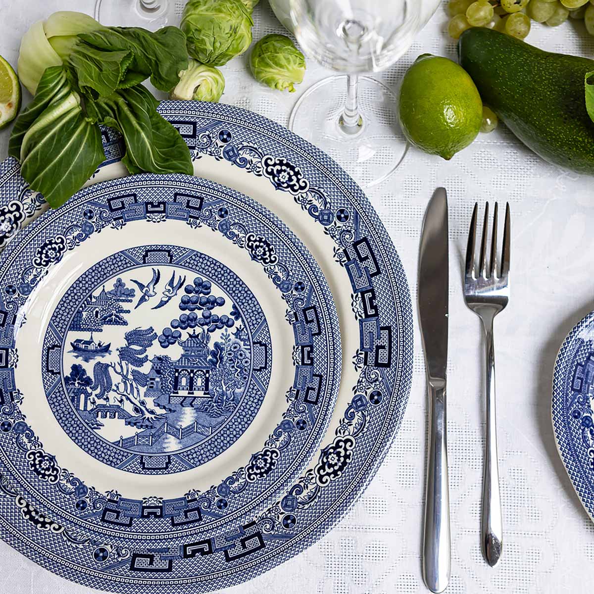 Тарелка Blue Willow Dining Plate, Grace by Tudor England | Home Concept