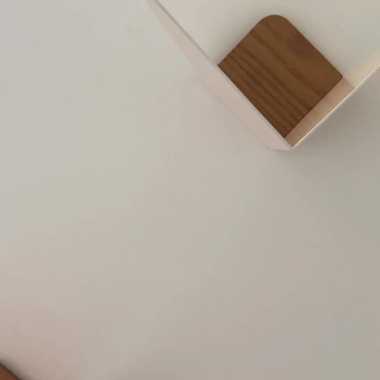 Крючок Бабочка жемчужно-белого цвета, M Butterflies Hook Medium Pearl White