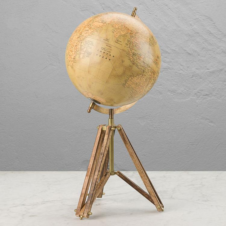 Винтажный глобус на штативе Vintage Globe On Tripod Stand