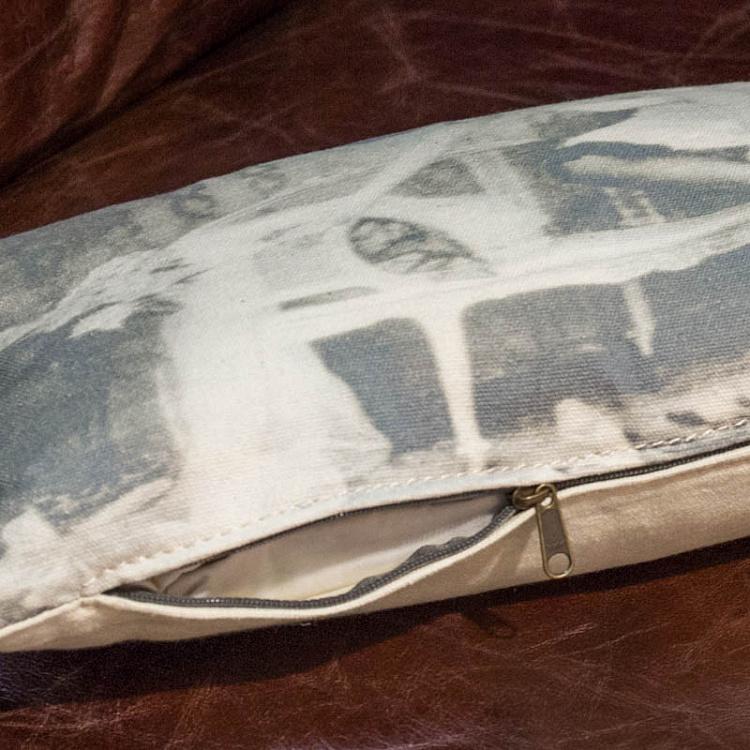 Декоративная подушка Эмили Скамейка в будуаре, S Emelie's Boudoir With Bench Cushion Kidney