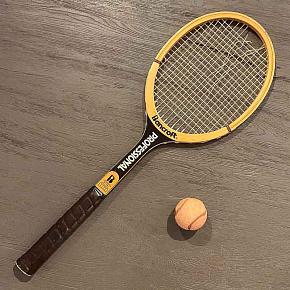 Vintage Tennis Racket And Ball 9