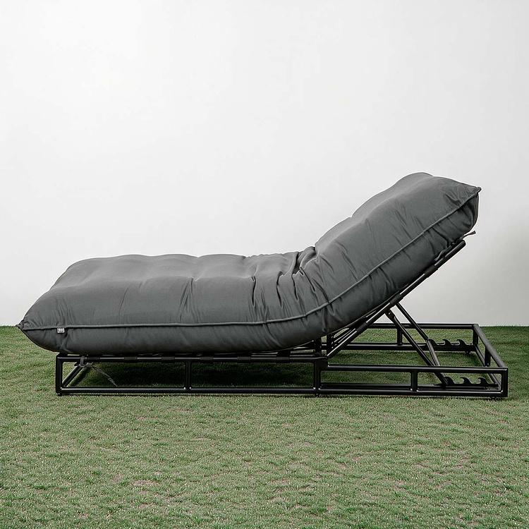 Садовый шезлонг-лежак Coral Lounger, Black акриловая ткань Anthracite Carbon - ракурс 3