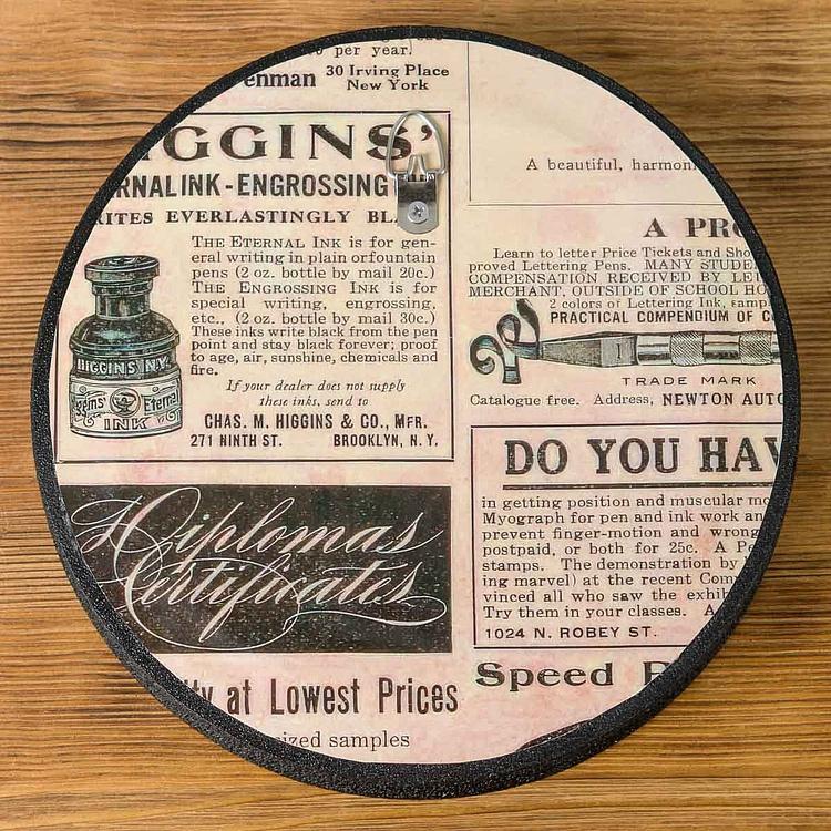 Картина в круглой раме Мышка в зелёном цилиндре Green Hat Mouse Painting In Round Frame