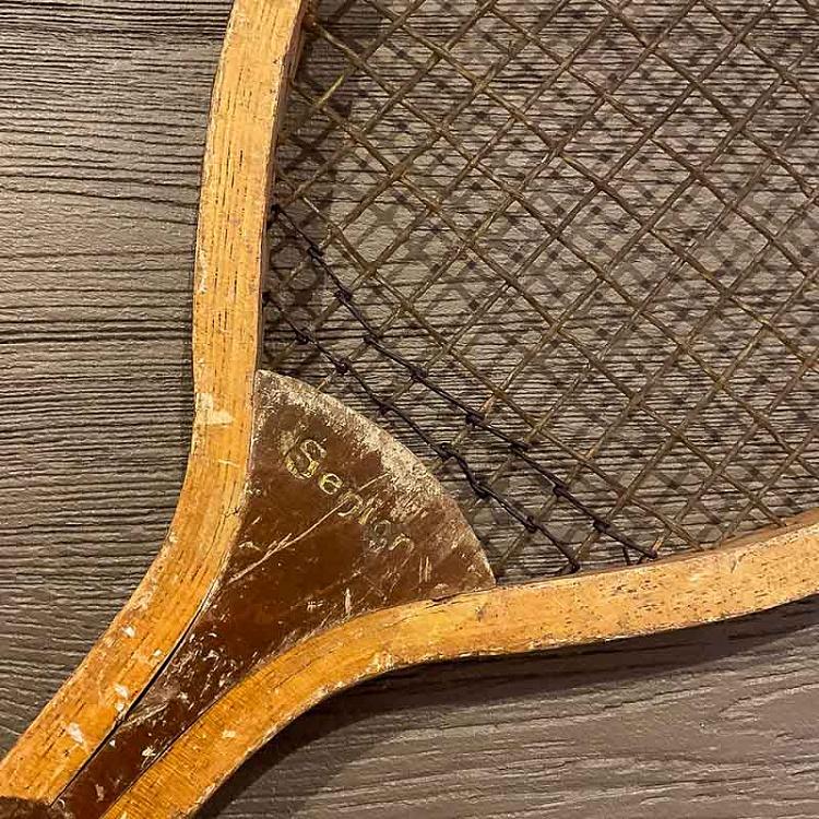 Винтажная теннисная ракетка и мяч 12 Vintage Tennis Racket And Ball 12