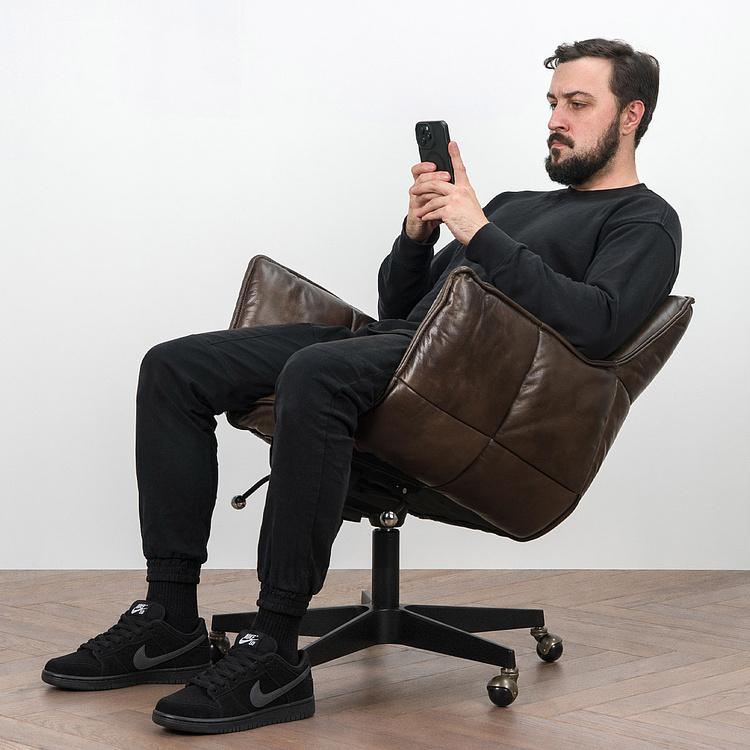 Кресло Center Swivel Armchair On Wheels RM натуральная кожа Antique Master - ракурс 6