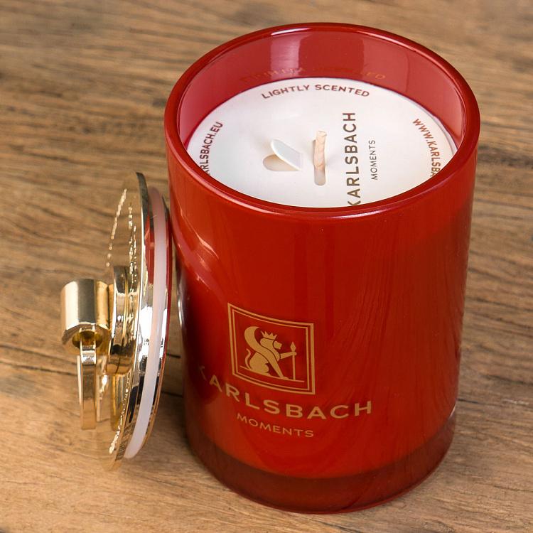 Арома-свеча в алом стакане с золотой крышкой Сосновая хвоя Aroma Candle In Scarlet Glass With Gold Lid Frosted Berry