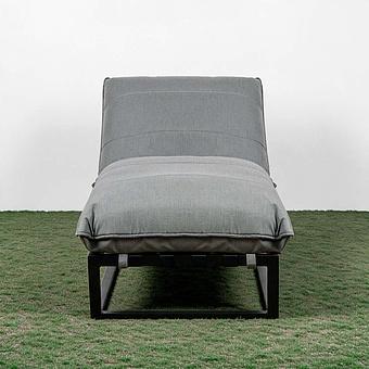Садовый шезлонг-лежак Reef Lounger, Black акриловая ткань Flanelle - ракурс 2