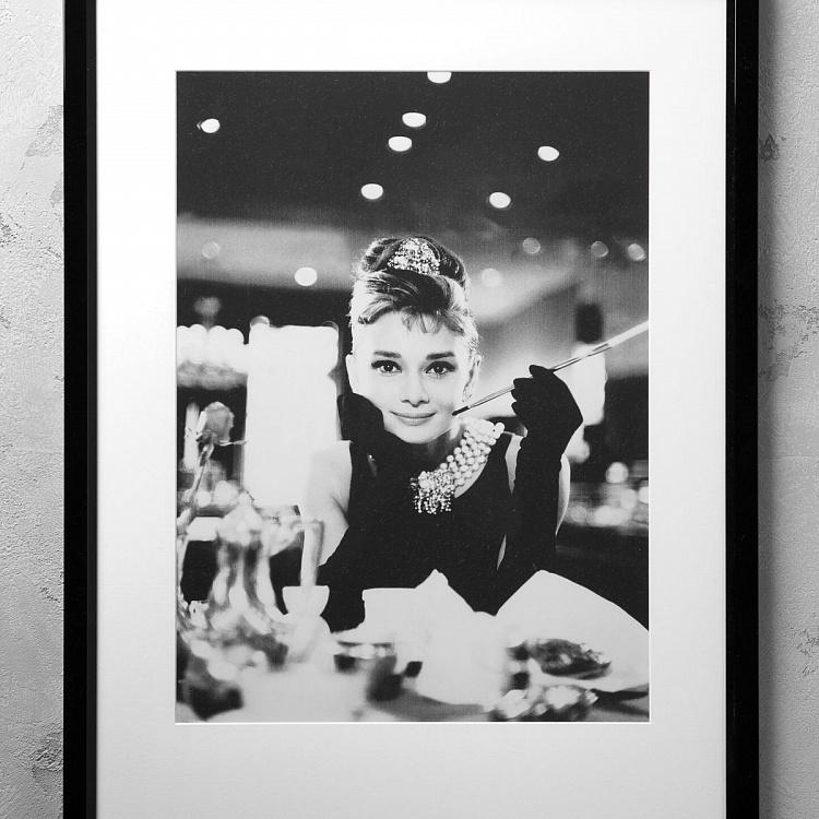 Фото-принт в чёрной раме Одри Хэпбёрн Завтрак у Тиффани Audrey Hepburn, Studio Frame