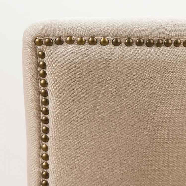 Стул Мами с заклёпками, песочные ножки Mami Dining Chair With Studs, Oak Sandwashed