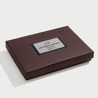 Обложка для паспорта Double Universe Passport Cover - ракурс 4