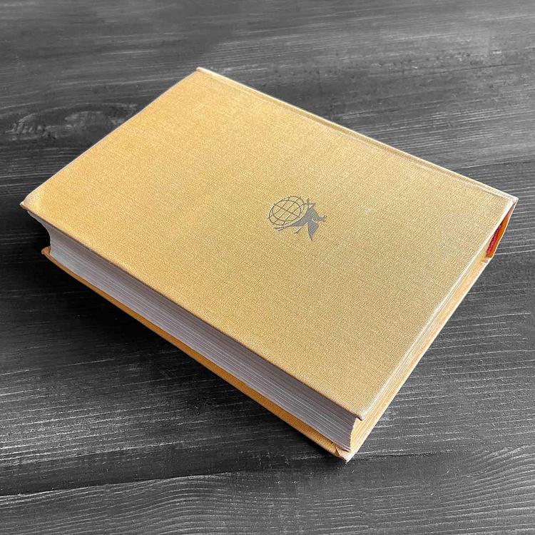 Винтажная книга Библиотека всемирной литературы, том 1-2. Поэзия и проза Древнего Востока Vintage Book World Literature Library 1-2