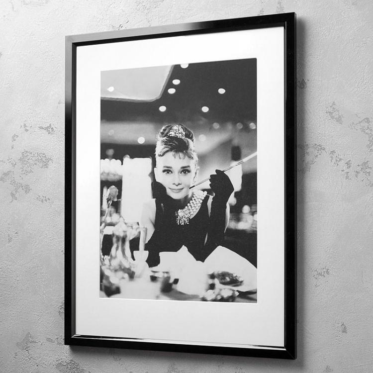 Фото-принт в чёрной раме Одри Хэпбёрн Завтрак у Тиффани Audrey Hepburn, Studio Frame