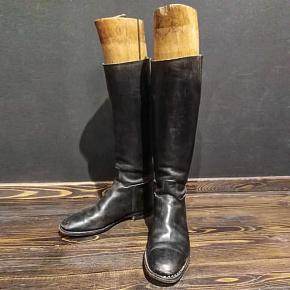 Vintage Black Riding Boots With Shoe Lasts 8