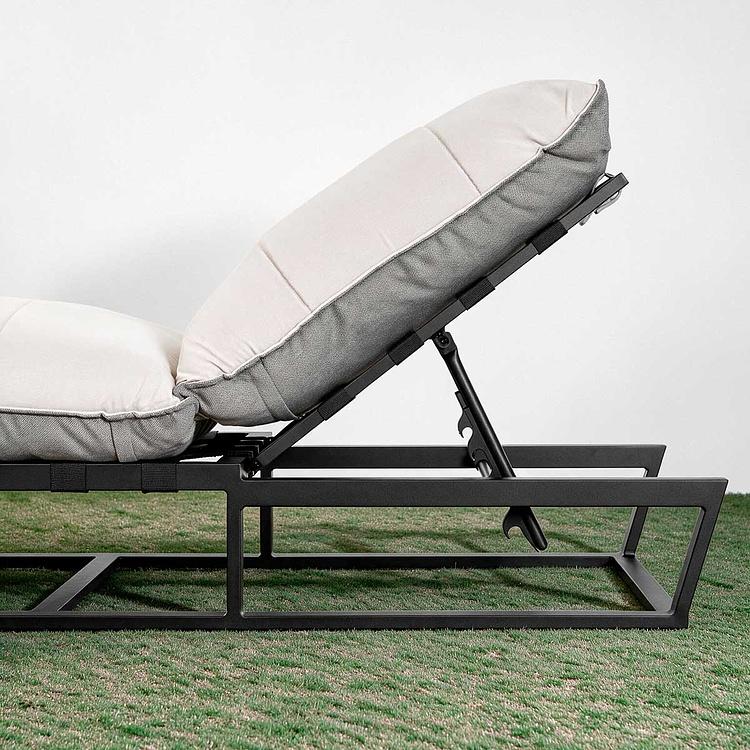 Садовый шезлонг-лежак Reef Lounger, Black акриловая ткань Light Stone - ракурс 7