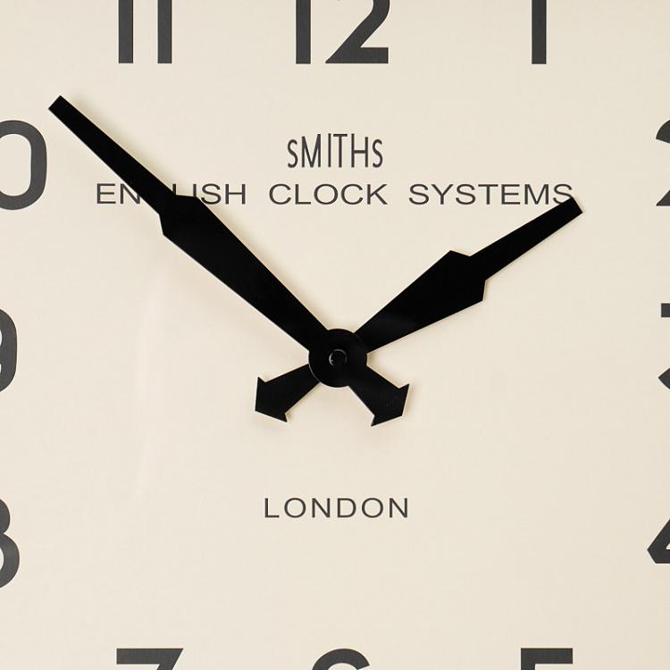 Чёрные квадратные настенные часы Смитс Black Smiths Square Clock