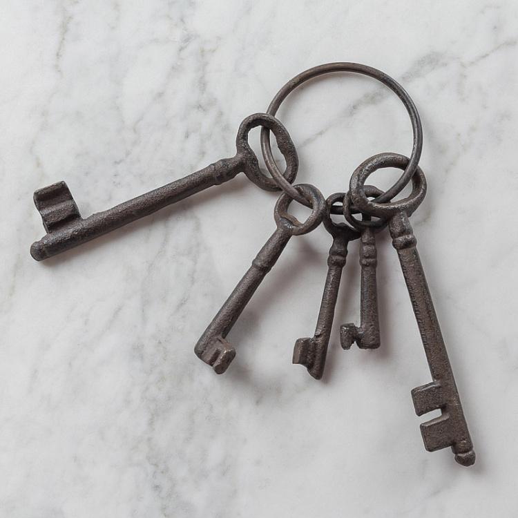 Декоративная связка ключей Keychain Of 5 Keys