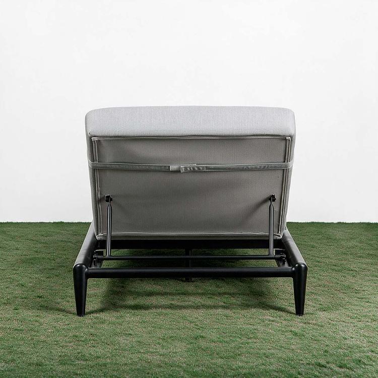 Садовый шезлонг-лежак Dune Lounger, Black акриловая ткань Lead Chine - ракурс 5