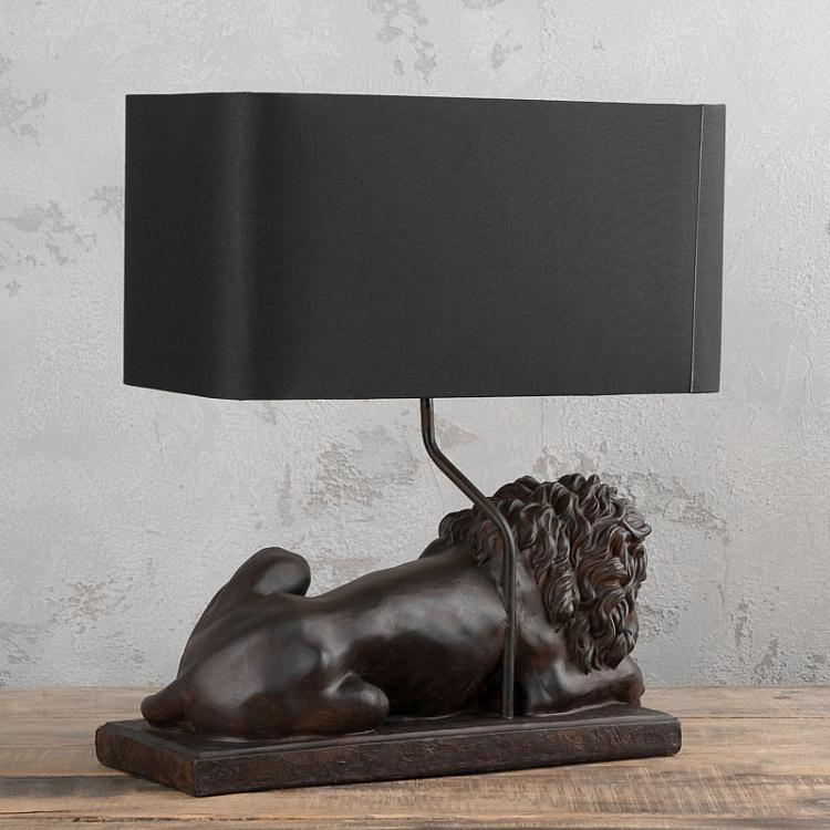 Настольная лампа с абажуром Лев Lion Table Lamp Clarence With Shade