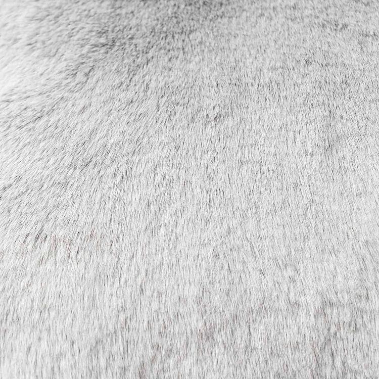 Декоративная подушка Alaska Square Cushion Medium искусственный мех Big Bear Grey - ракурс 4