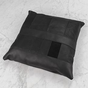 Noire Cushion