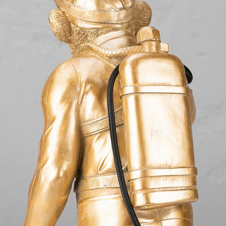 Настольная лампа Дайвер Дэн золотого цвета Table Lamp Golden Diver Dan