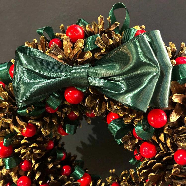 Венок с ягодами и зелёными лентами Wreath With Berries And Ribbons 25 cm