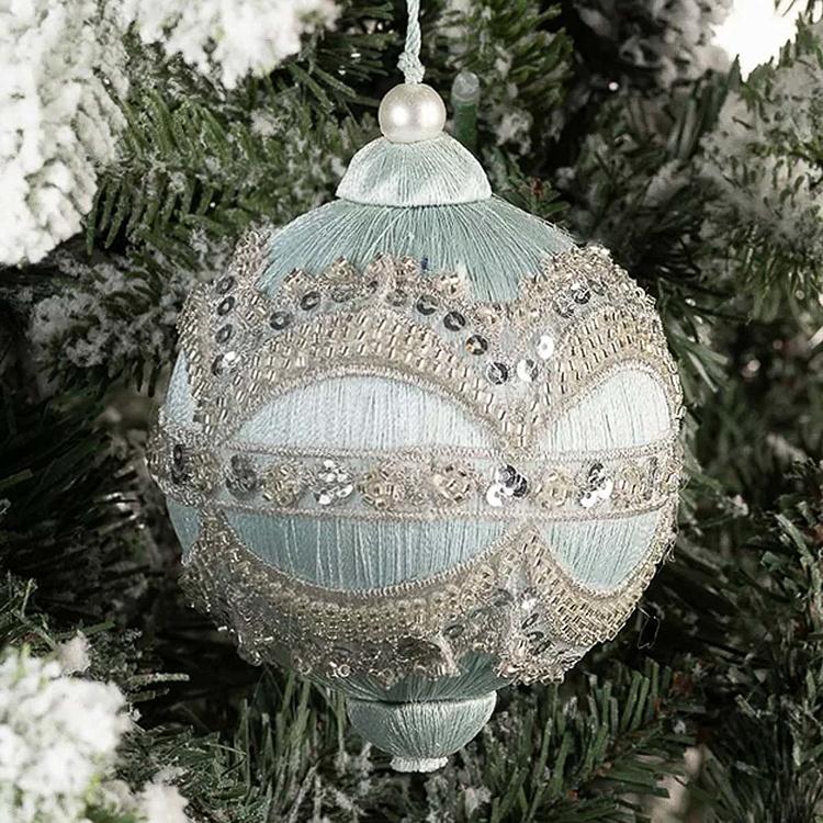 Ёлочная игрушка Светло-голубой шар с серебряным орнаментом Silver Ornament Ball Light Blue 10 cm