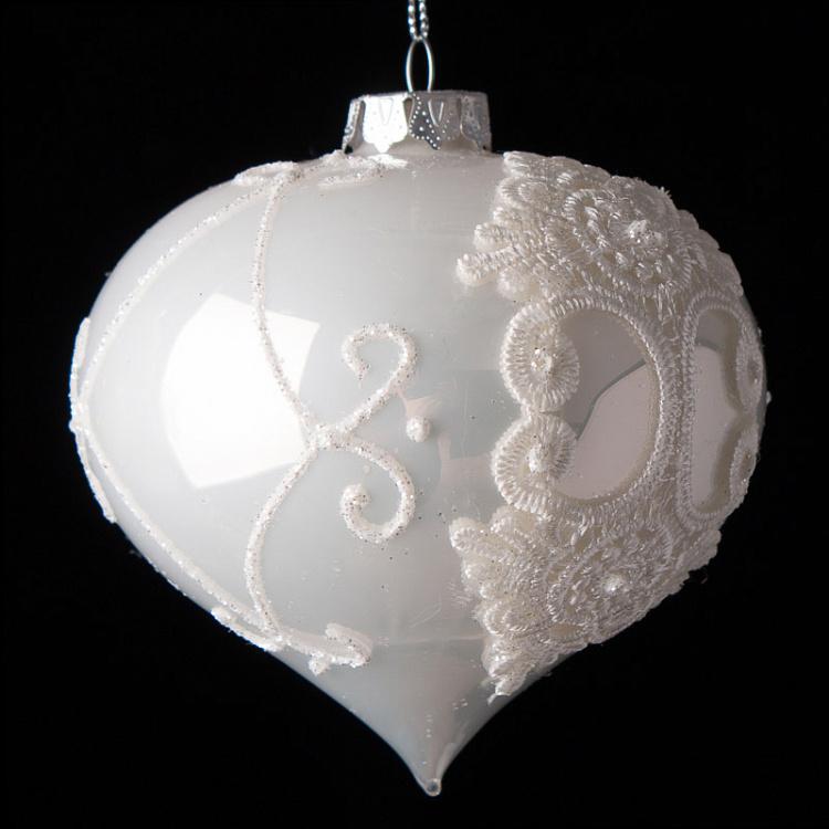 Набор из трёх ёлочных игрушек Белые шары с кружевом Set Of 3 Glass Lace And Pearl Crest Ball White 10 cm