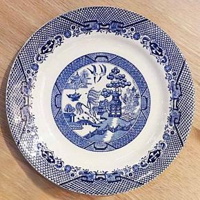 Vintage Plate Blue White Medium 21