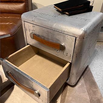 Тумба-сундук Legacy Side Table A натуральная кожа Gucci Brown - ракурс 2