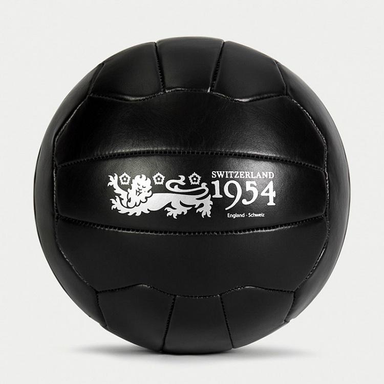 Match Ball 1954, Black