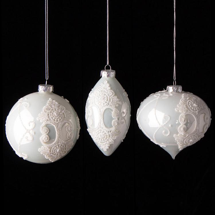Набор из трёх ёлочных игрушек Белые шары с кружевом дисконт Set Of 3 Glass Lace And Pearl Crest Ball White 10 cm discount
