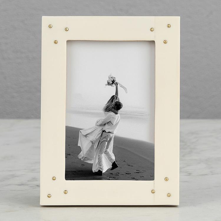 Рамка для фото с золотистыми пусетами, S White Photo Frame With Stud Small