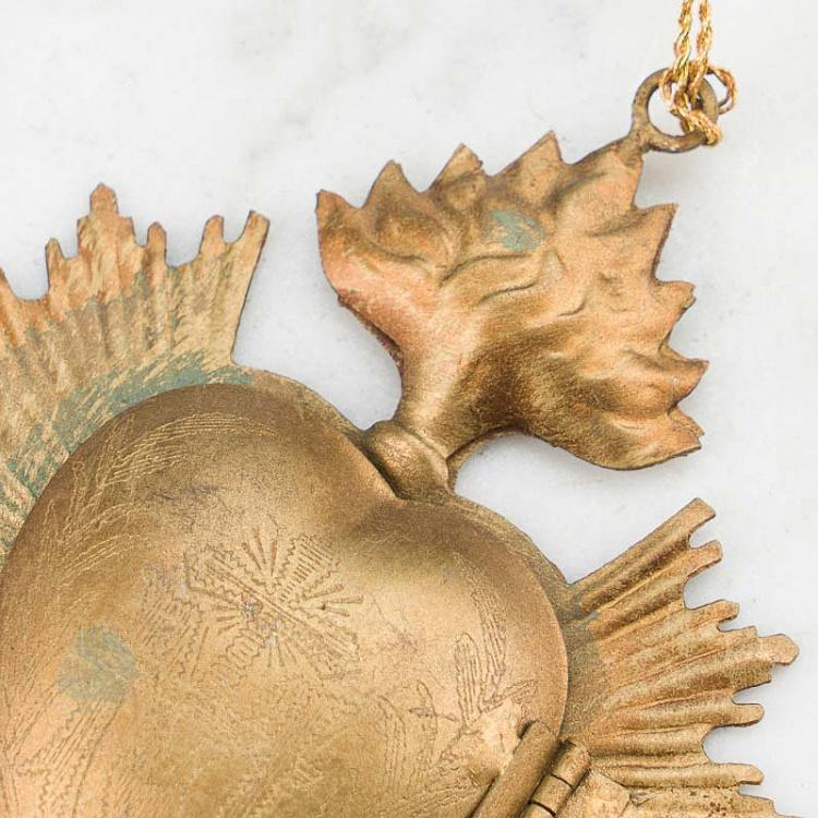 Золотое с патиной подвесное украшение-шкатулка Сердце Hanging Ex Voto Heart Box Gold Verdigris 13 cm