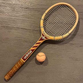 Vintage Tennis Racket And Ball 8