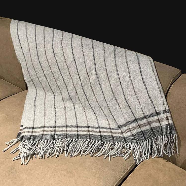 Чёрно-серый шерстяной плед Анды, 150x200 см Andes Plaid Grey Black 150x200 cm