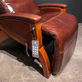 Массажное кресло Cosmic Odyssey Massage Chair натуральная кожа Brown Ogawa