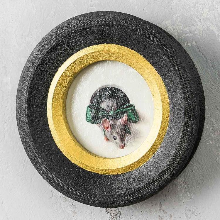 Картина в круглой раме Мышка с зелёным бантом Green Bow Mouse Painting In Round Frame