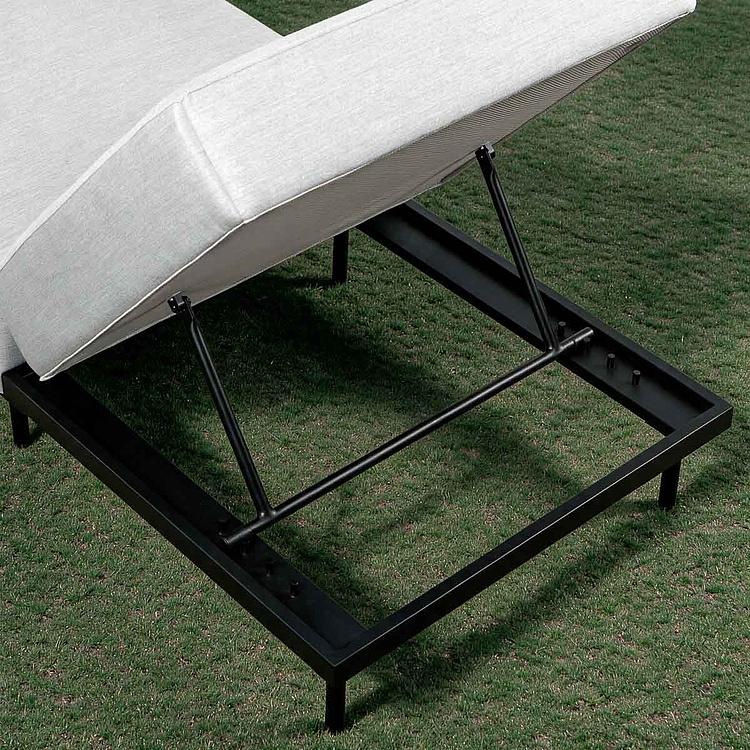 Садовый шезлонг-лежак Chic Lounger, Black акриловая ткань Lead Chine - ракурс 6