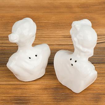 Набор для специй Set Of 2 Salt And Pepper Porcelain Statues