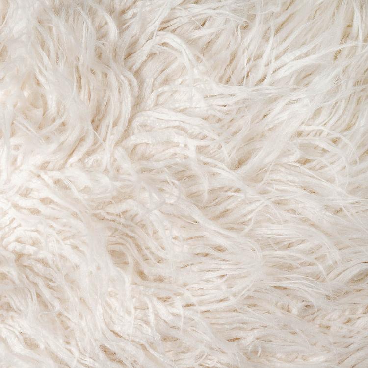Декоративная подушка Alaska Square Cushion Medium искусственный мех Mongolia Cream - ракурс 4