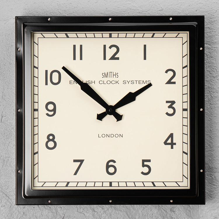 Чёрные квадратные настенные часы Смитс Black Smiths Square Clock