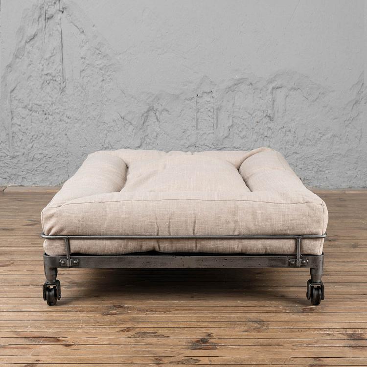 Бежевая лежанка для собак/кошек Оксфорд на колесиках, L Wheely Base With Oxford Cushion Large, Linen Ecru