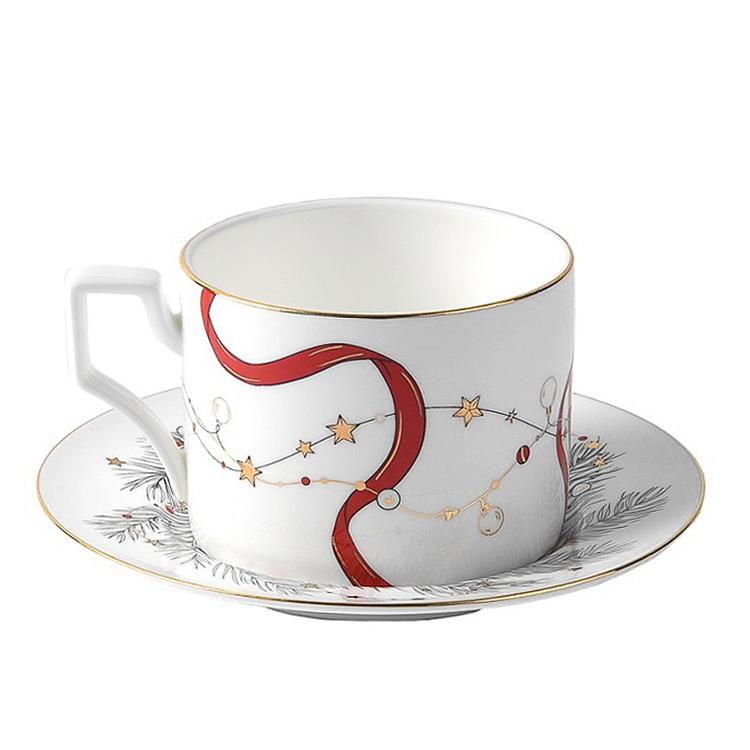Чайная пара Новогодняя с красной лентой на чашке New Year Pine Tea Cup And Saucer