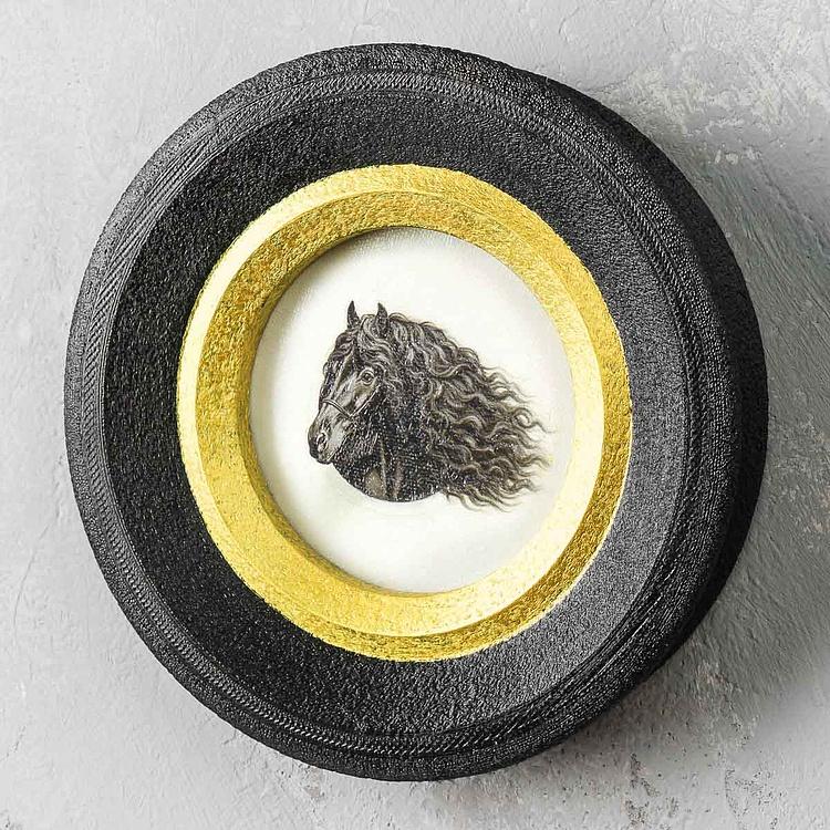 Картина в круглой раме Чёрная лошадь Black Horse Painting In Round Frame