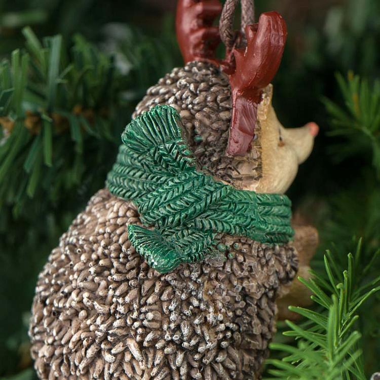 Ёлочная игрушка Ёжик с имбирным печеньем Xmas Hedgehog With Ginger In A Green Scarf 8,5 cm