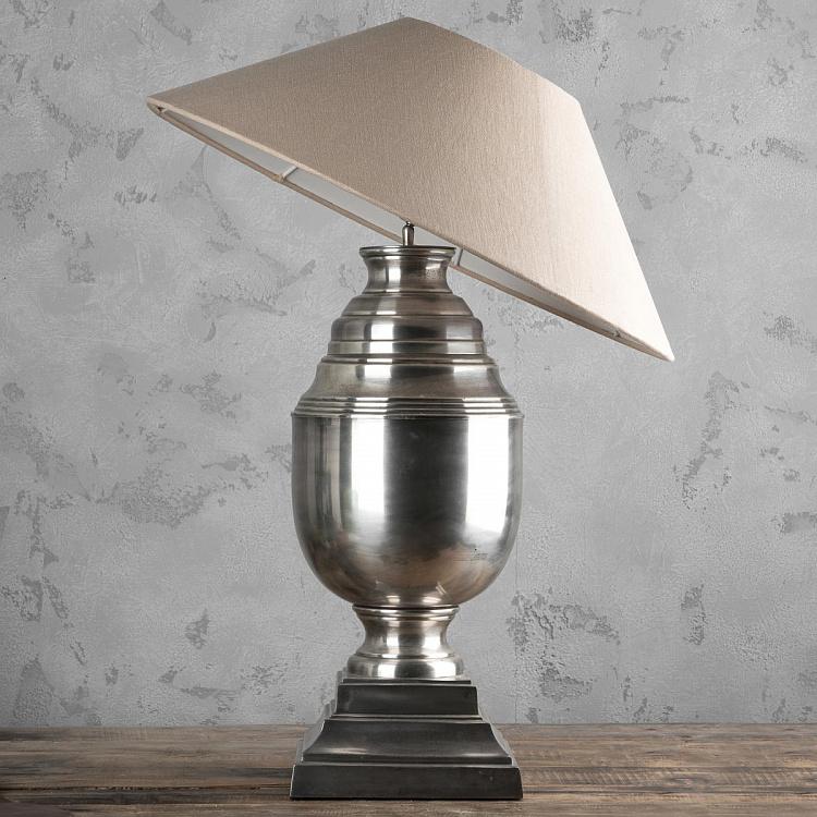 Настольная лампа с бежевым льняным абажуром Кубок XL Table Lamp Trophy Tarnished Silver XL With Shade Hemp Sand Coolie