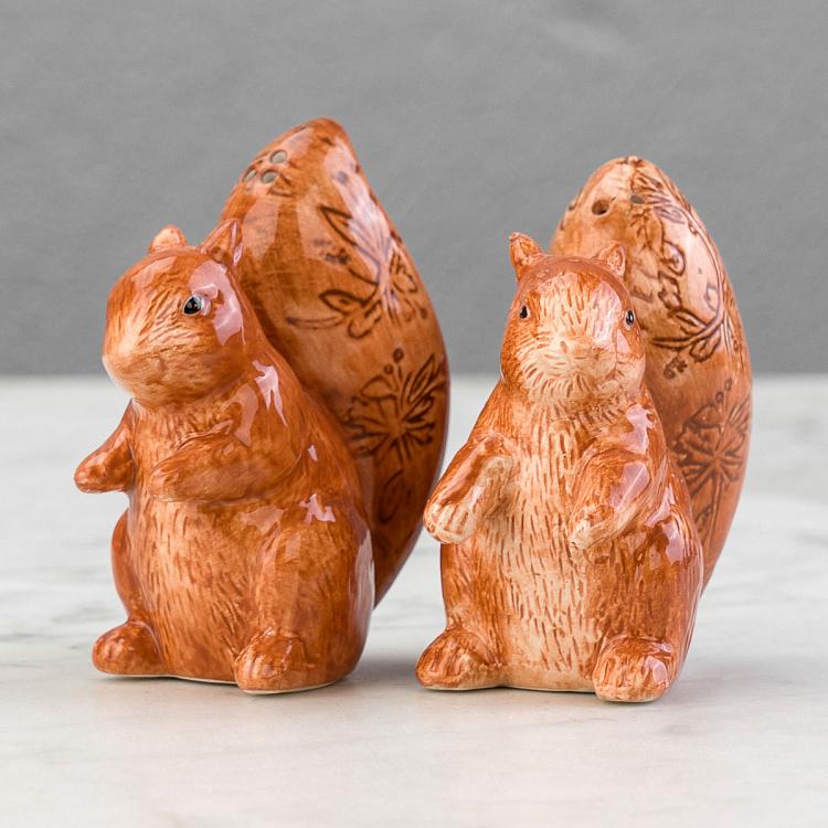 Set Of 2 Salt And Pepper Squirrels Flowery Tail